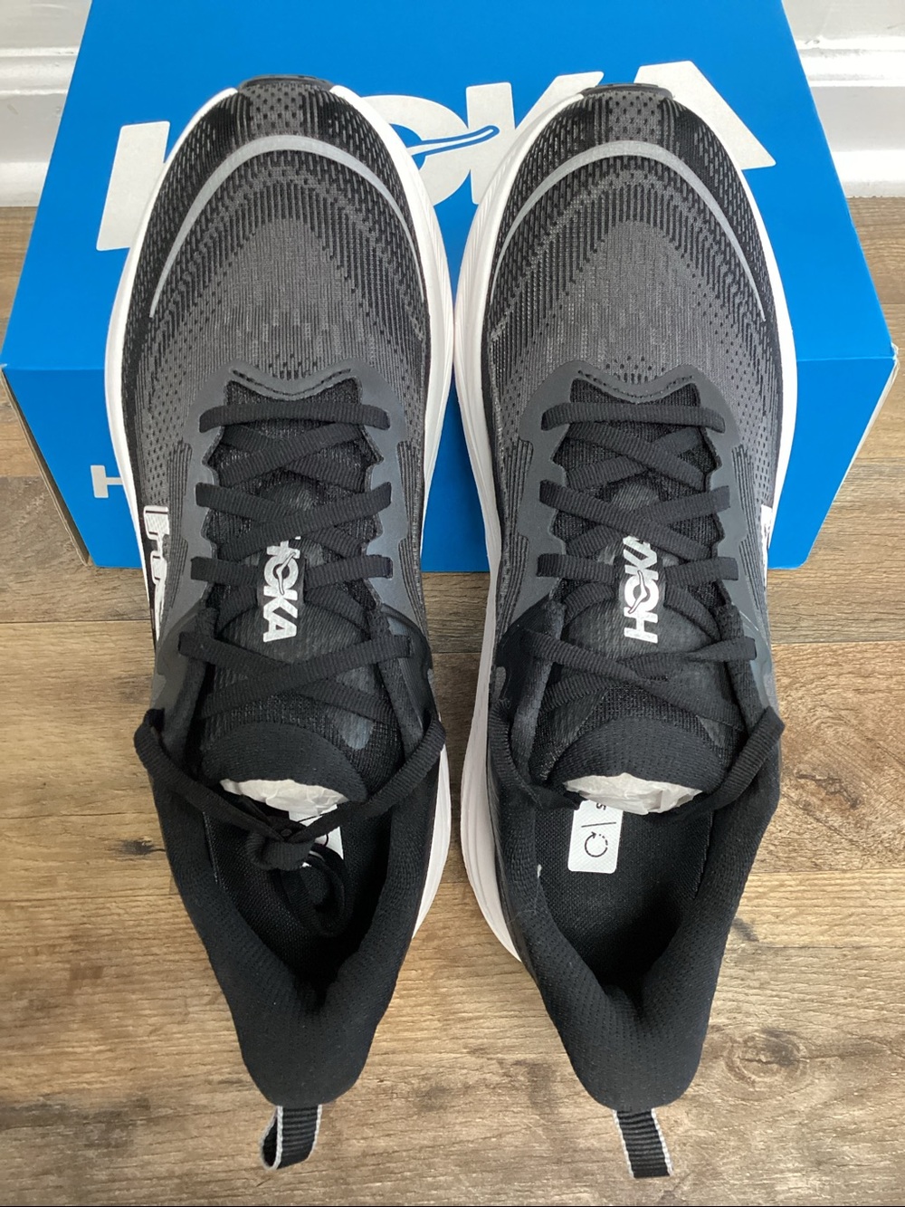 Men’s HOKA Skyflow - Picture 3 of 5